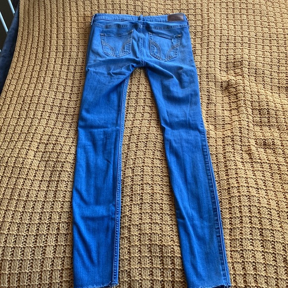 Hollister Low Rise Super Skinny Jeans - Picture 3 of 3